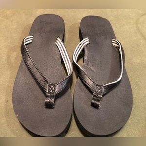 Kuailu Flip Flops